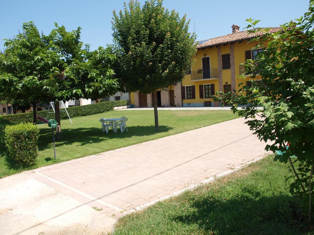 La Casa In Rivalta Villa Verduno Luaran gambar