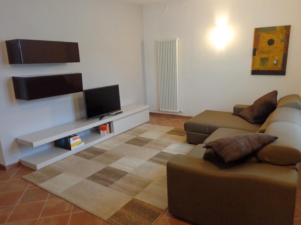La Casa In Rivalta Villa Verduno Bilik gambar